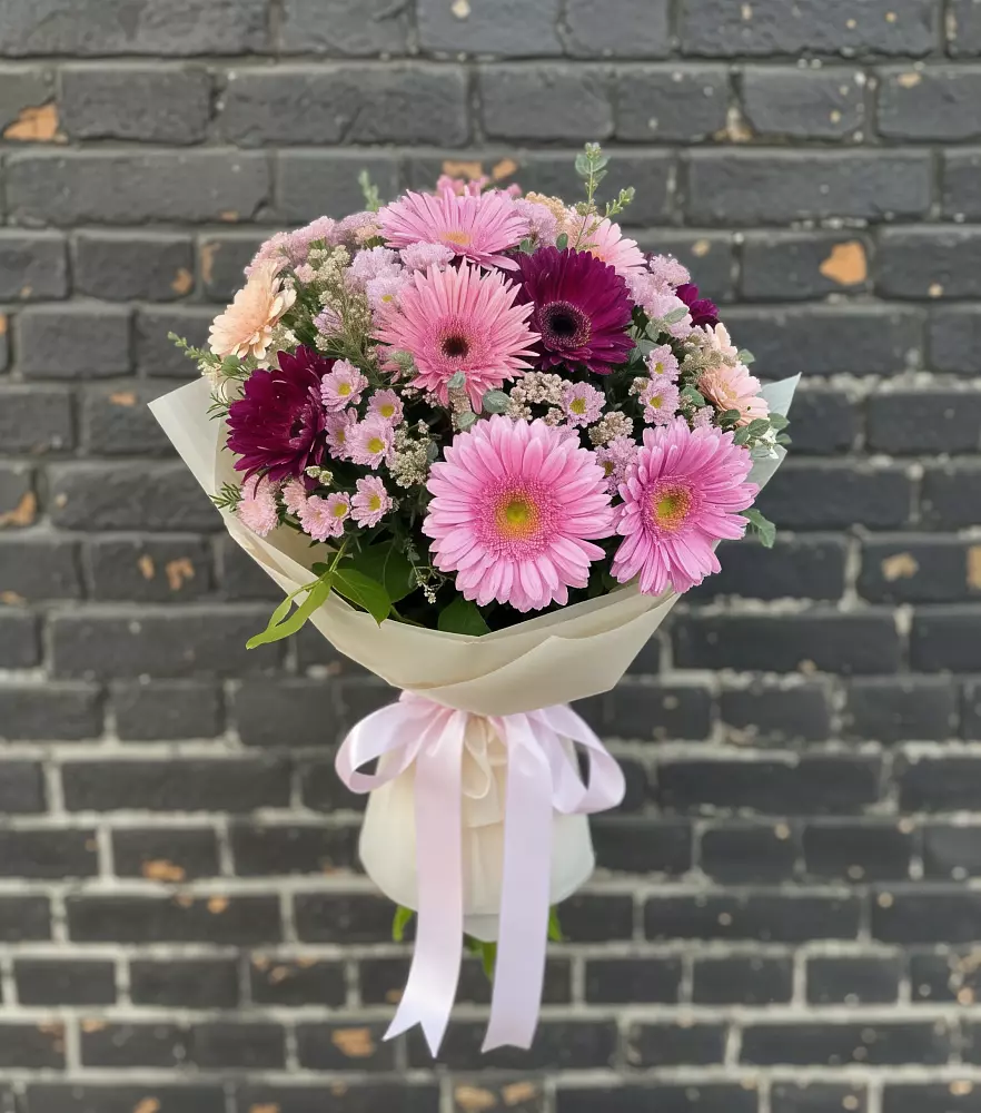 Букет цветов из: Герберы и Хризантемы в Елизаветино
