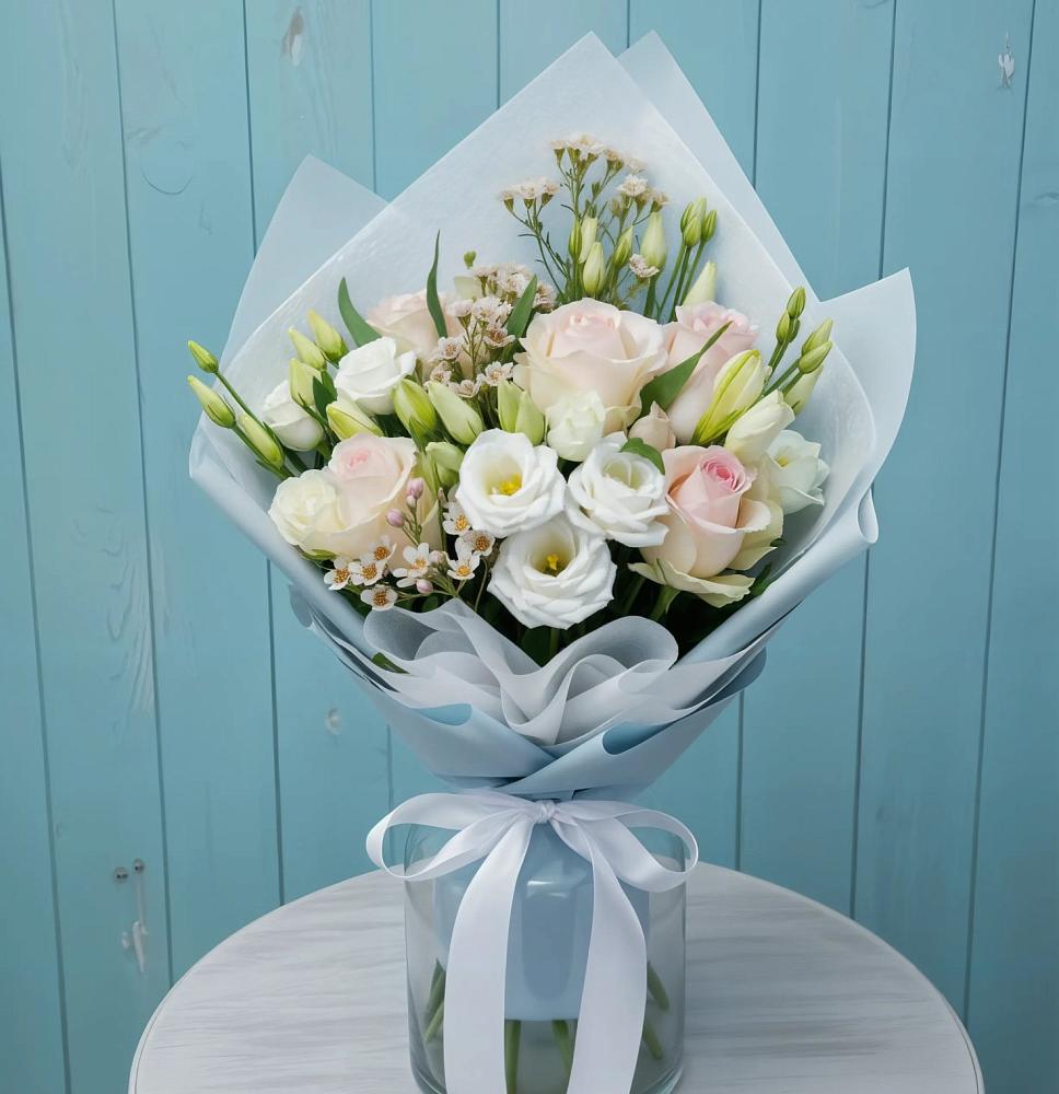 Букет цветов из: Розы и Лизиантусы в Елизаветино