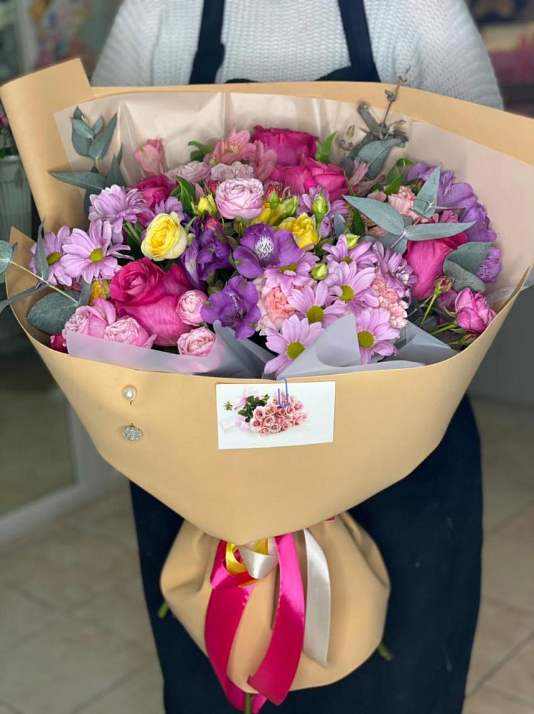 Букет цветов из: Хризантемы, Гвоздики и Альстромерии в Елизаветино