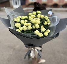 Букет Белые кустовые розы Солинеро в Елизаветино