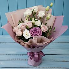 Букет цветов из:  Розы и Лизиантусы в Елизаветино