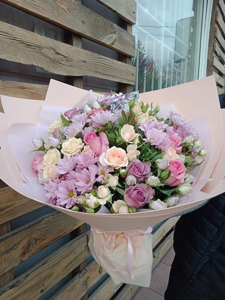 Букет цветов из: Розы и Хризантемы в Елизаветино