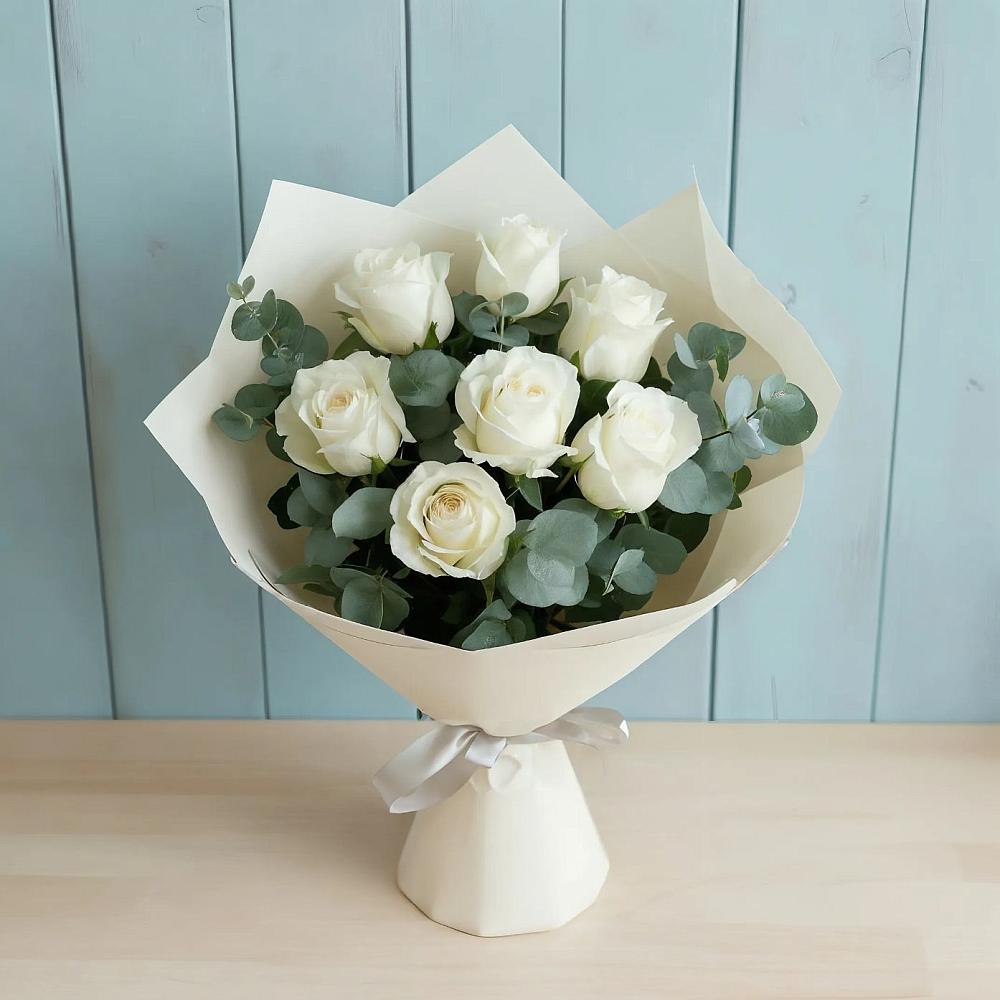 Букет Белые розы в Эвкалипте в Елизаветино