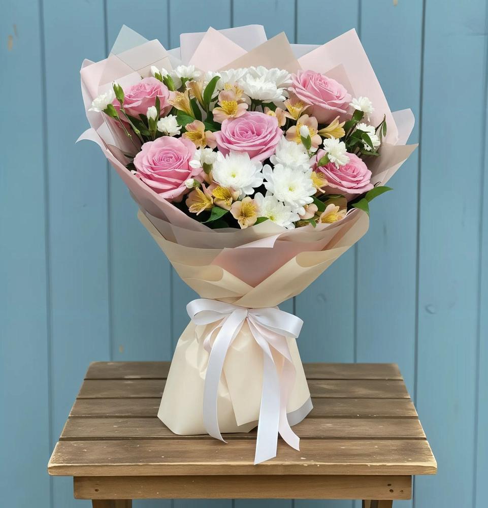 Букет цветов из: Гвоздики, Орхидеи и Розы в Елизаветино